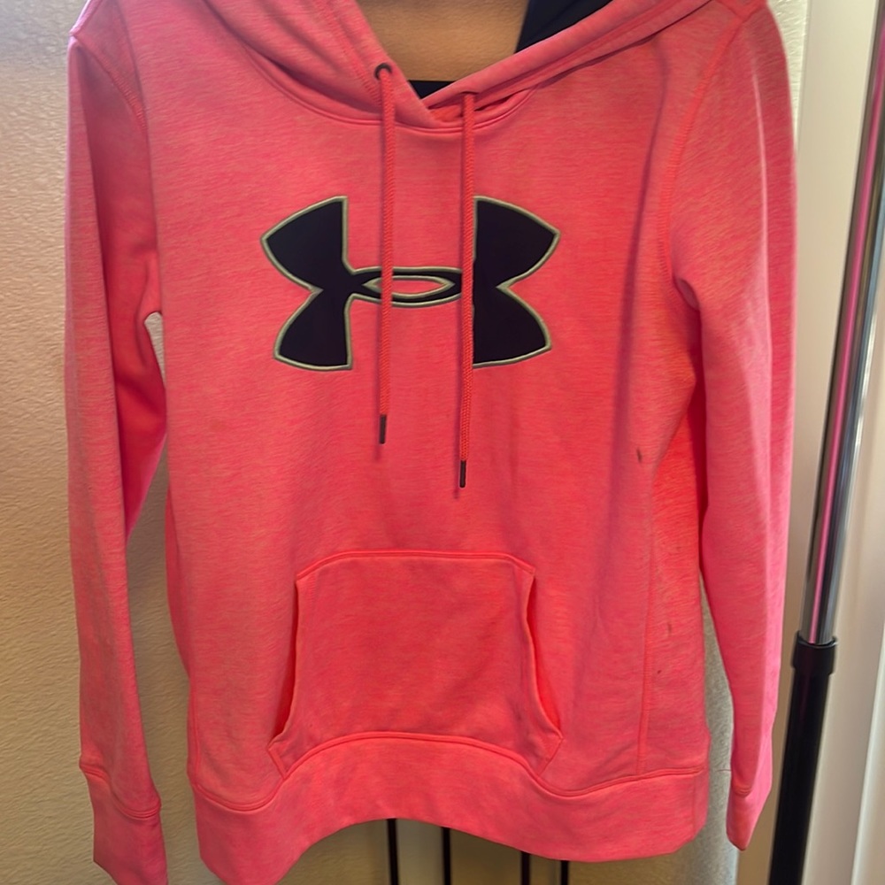 Pink under armor dry fit hoodie